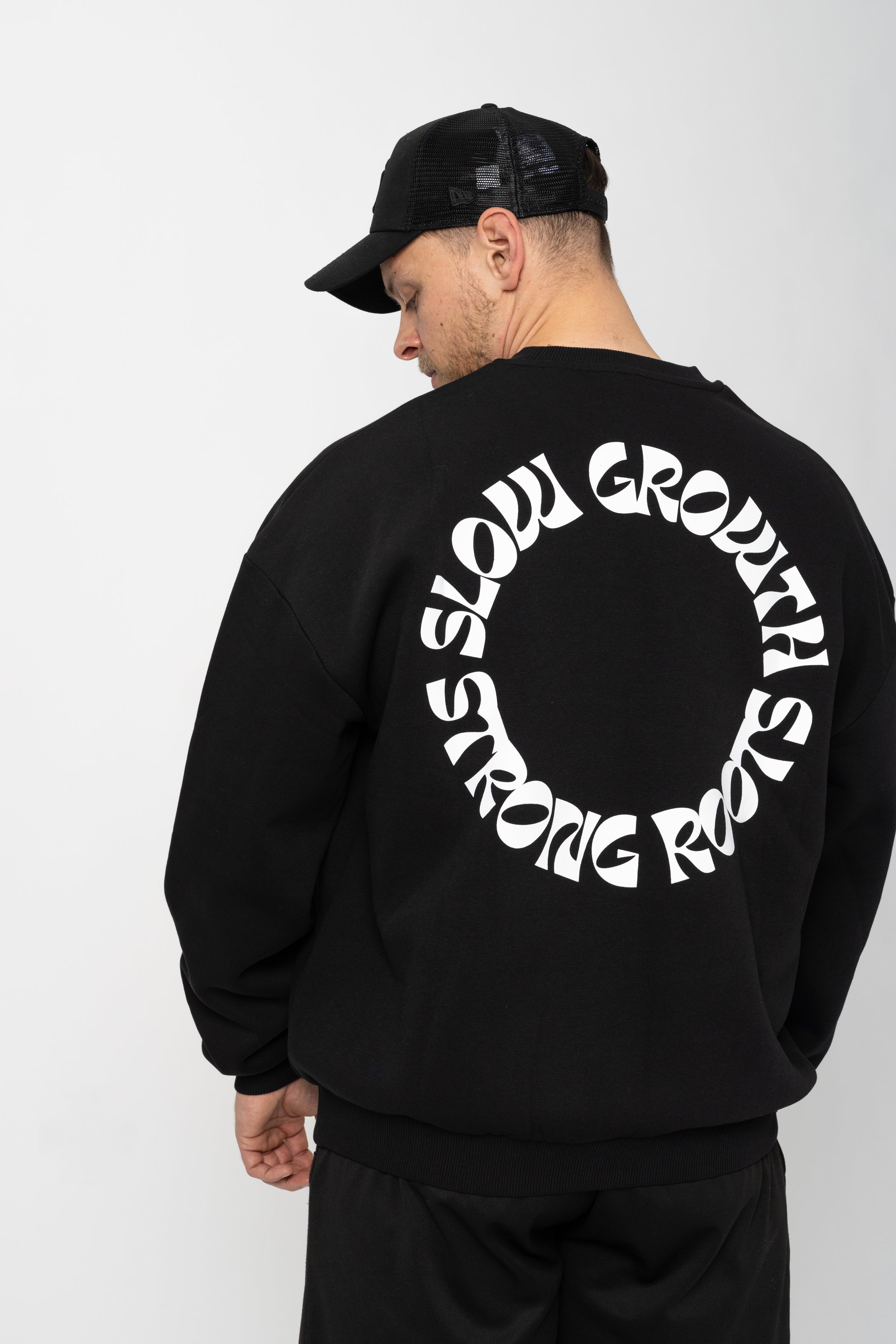 Turtle Oversized Sweater | Schwarz